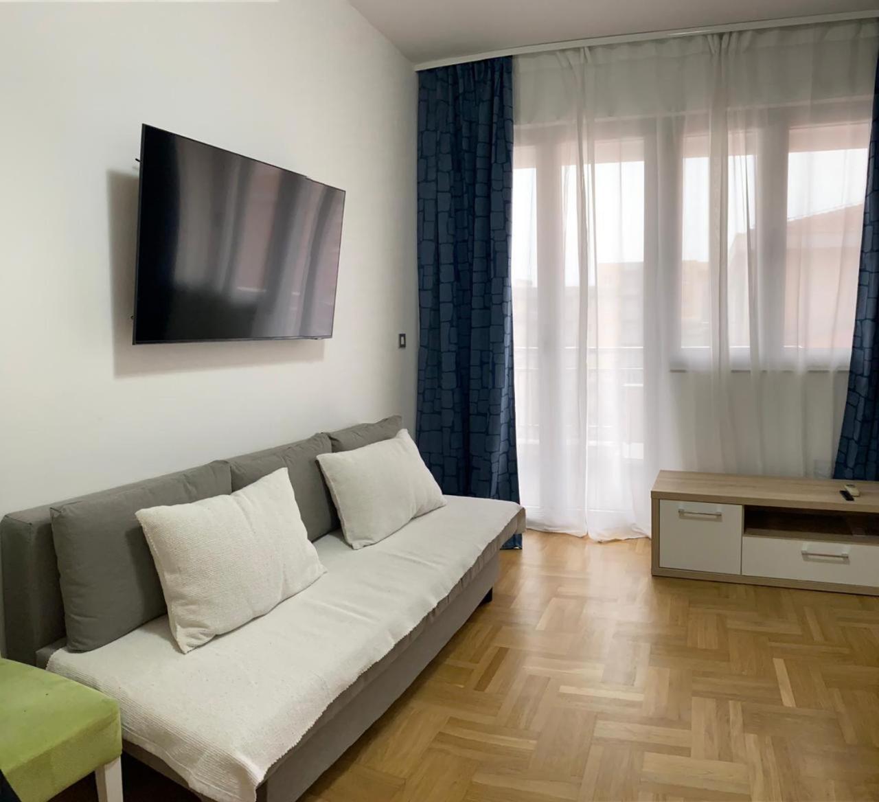 Apartments Montreal Budva Exterior photo