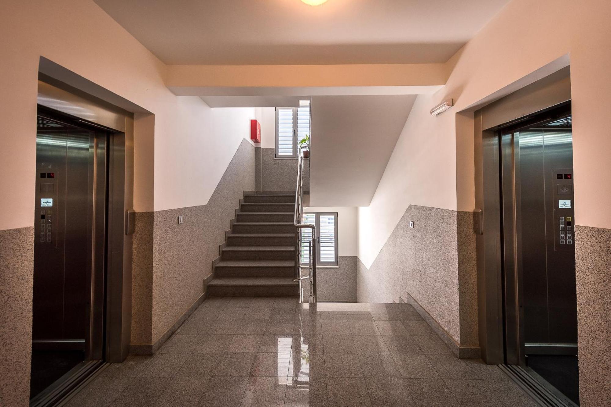 Apartments Montreal Budva Room photo
