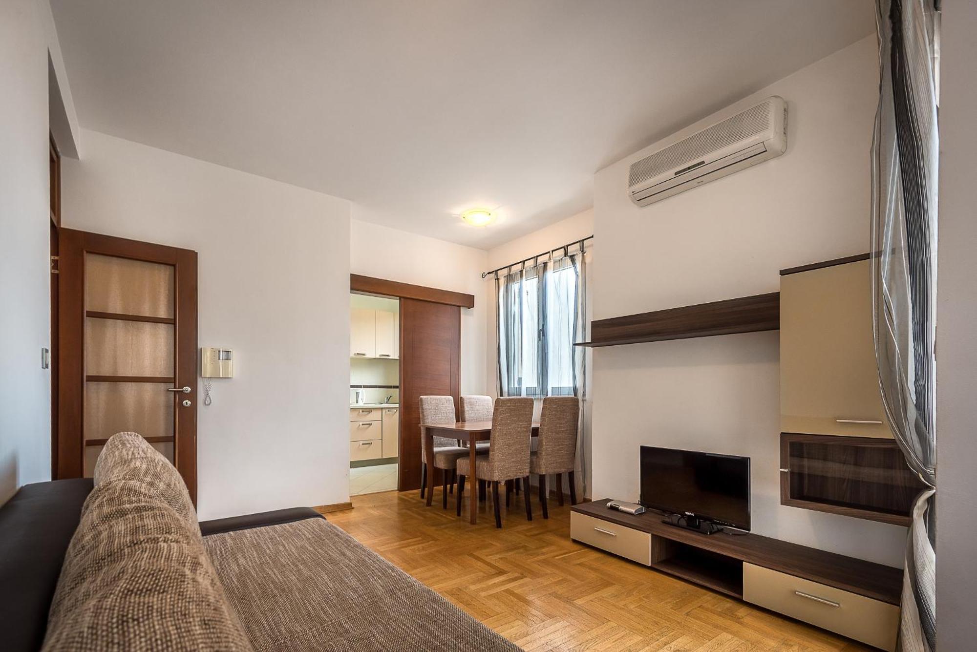 Apartments Montreal Budva Exterior photo