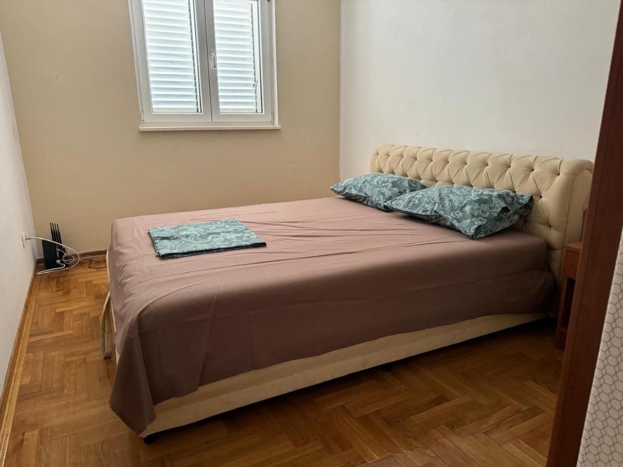 Apartments Montreal Budva Room photo