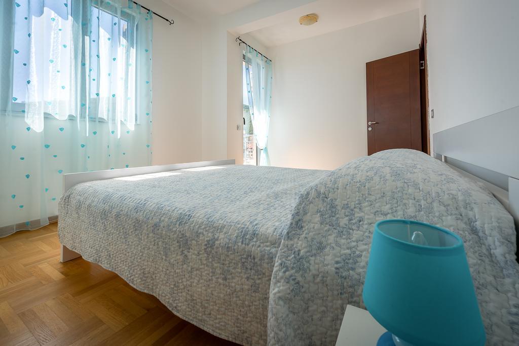 Apartments Montreal Budva Exterior photo