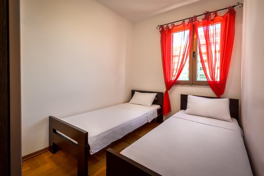Apartments Montreal Budva Exterior photo