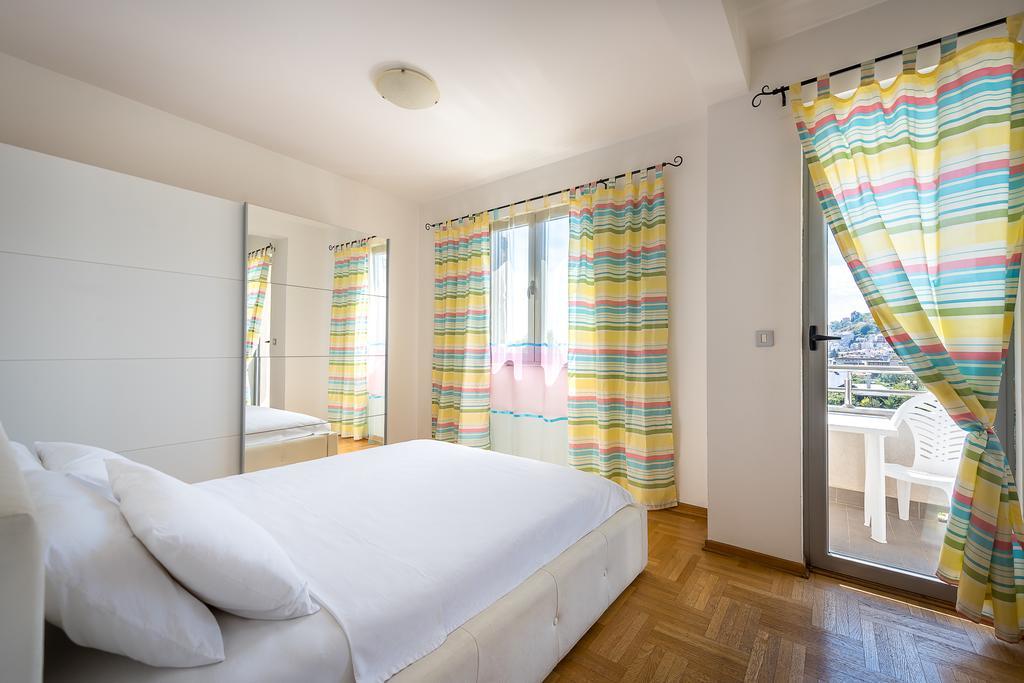 Apartments Montreal Budva Exterior photo